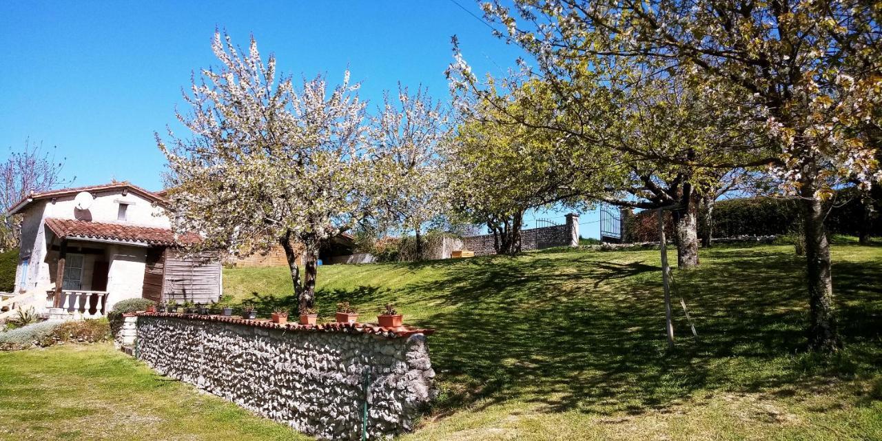 Nanteuil-Auriac-de-BourzacLa Tranquillite, Le Repos别墅 外观 照片